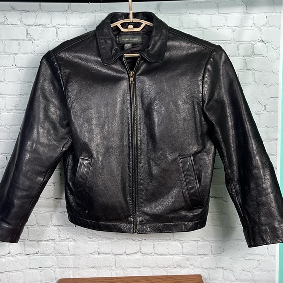 Banana Republic Other - Men’s  Banana Republic dark brown thick leather jacket Medium EUC